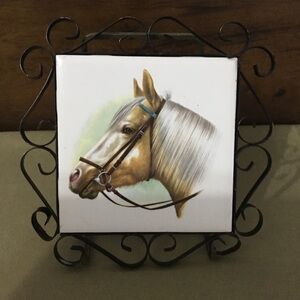 Decorative Horse Head Painted Ceramic Tile Iron Frame Stand - B402